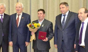 Крестьянско-фермерское хозяйство из Удмуртии признано одним из лучших в России Крестьянско-фермерское хозяйство из Удмуртии признано одним из лучших в России