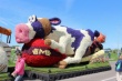 Корова на мотоцикле признана лучшей цветочной скульптурой на Параде цветов в Нидерландах