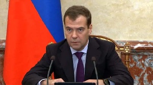 Медведев предложил субсидировать процентные ставки по кредитам для сельского хозяйства