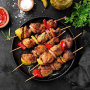Продажи мяса для шашлыка снизились из-за плохой погоды