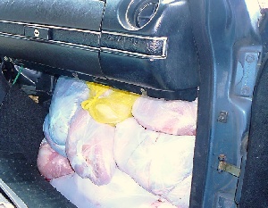 Калининградец пытался провезти через границу свинину, спрятав ее под обшивкой в автомобиле