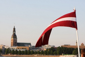 Минземледелия Латвии вновь призовет выделить молочным и свиноводческим хозяйствам дополнительное финансирование