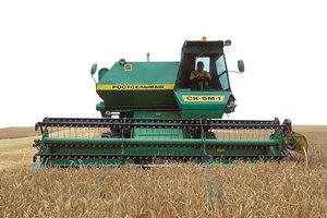 Аграриям дополнительно выделено на топливо 5 млрд рублей