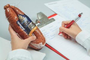 «Приволжские колбасы» взыскали 3,2 млн рублей с саратовского поставщика свинины