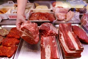 Городские рынки Салехарда отказались от продажи оленины из-за сибирской язвы Городские рынки Салехарда отказались от продажи оленины из-за сибирской язвы