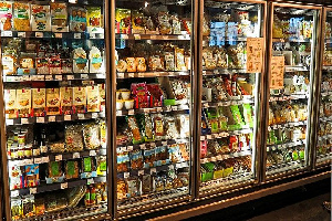 В России ежегодно выбрасывают свежих продуктов на 1,6 трлн рублей