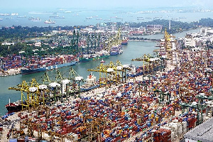 Три российских порта открыли для транзита санкционных продуктов