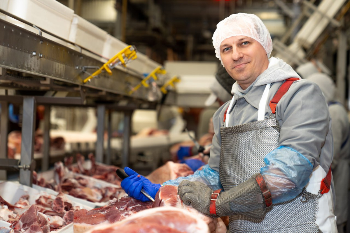 ГК «Талина» открывает новый континент: стартовали первые поставки российской свинины в Африку